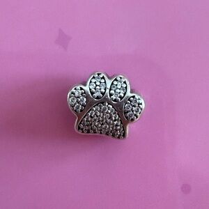 Pandora paw print 🐾